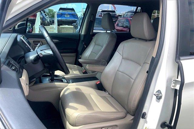 2018 Honda Pilot Vehicle Photo in KANSAS CITY, MO 64114-4502