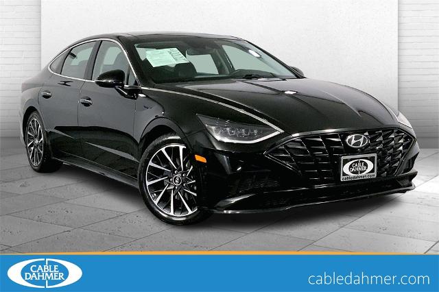 2023 Hyundai SONATA Vehicle Photo in Lees Summit, MO 64086