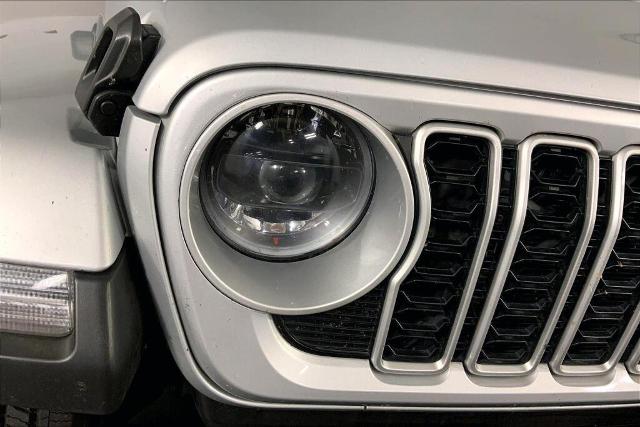 2024 Jeep Wrangler Vehicle Photo in Kansas City, MO 64114