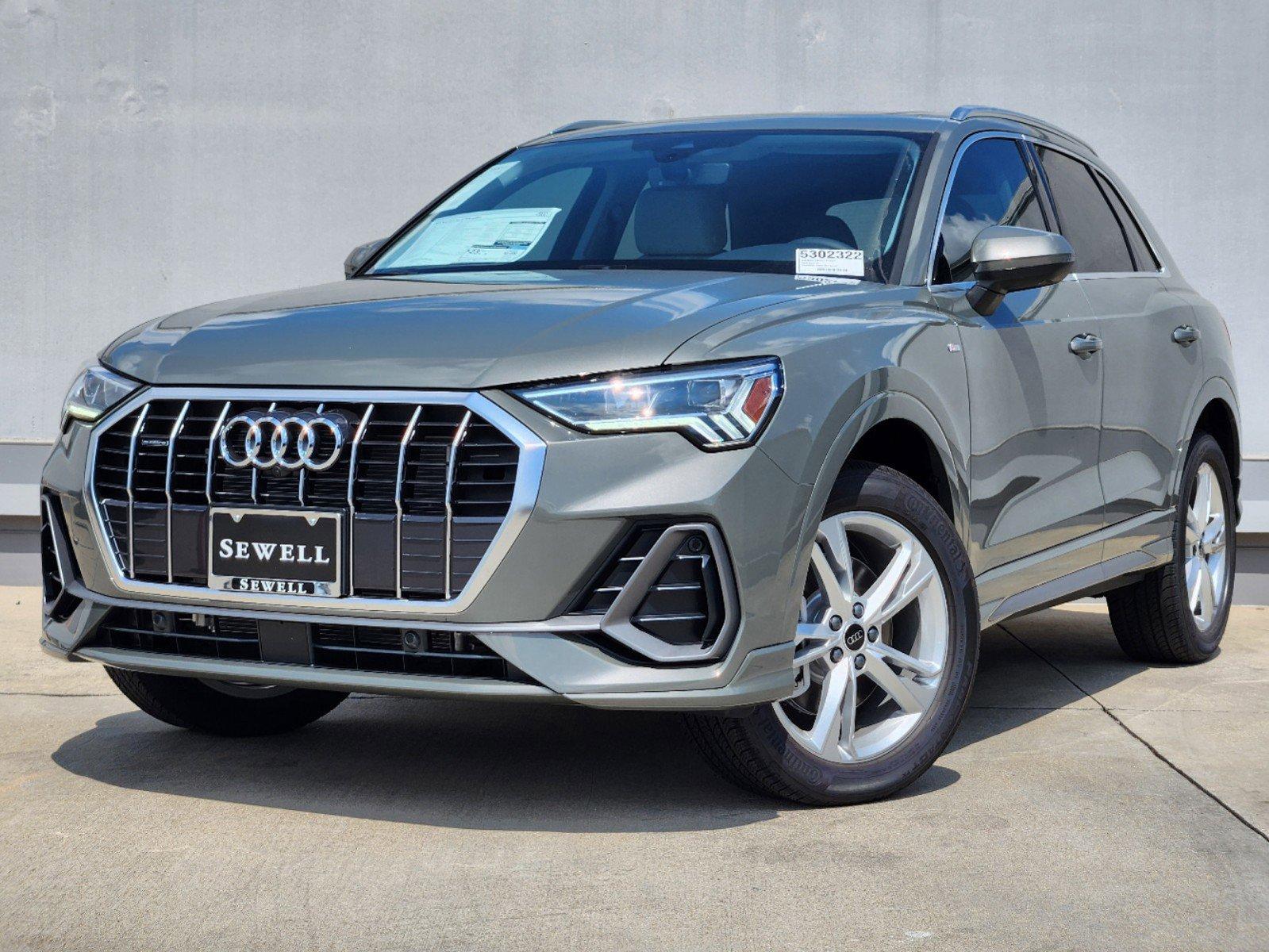 2024 Audi Q3 Vehicle Photo in SUGAR LAND, TX 77478