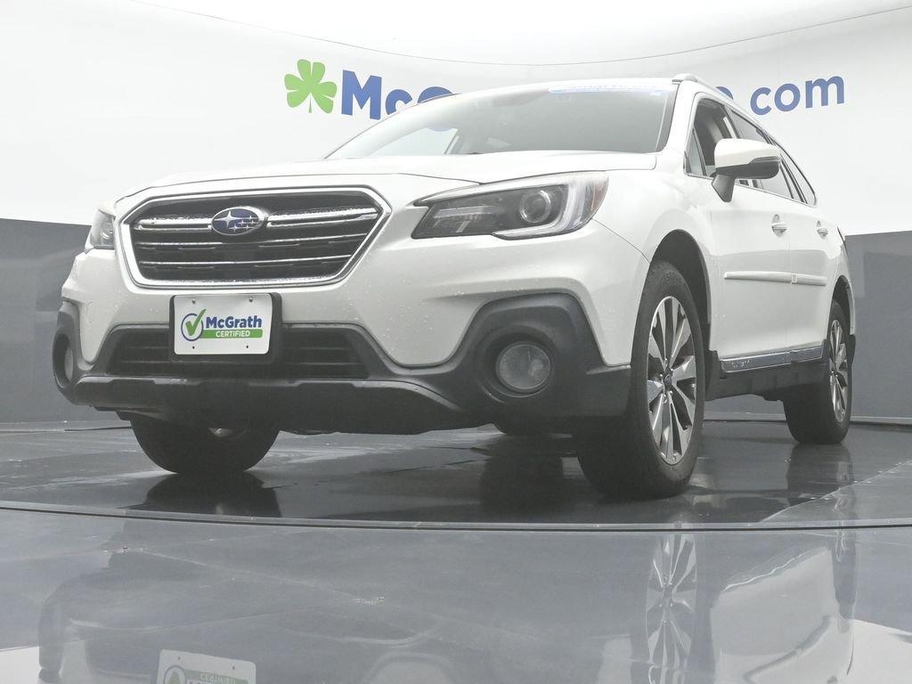 2018 Subaru Outback Vehicle Photo in Marion, IA 52302