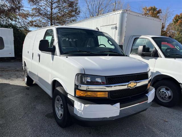 2025 Chevrolet Express Cargo 2500 Vehicle Photo in ALCOA, TN 37701-3235