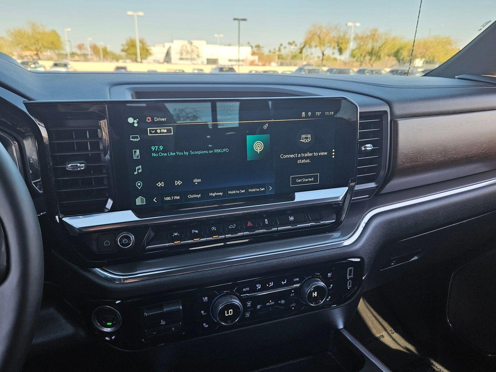 2024 Chevrolet Silverado 1500 Vehicle Photo in PEORIA, AZ 85382-3715