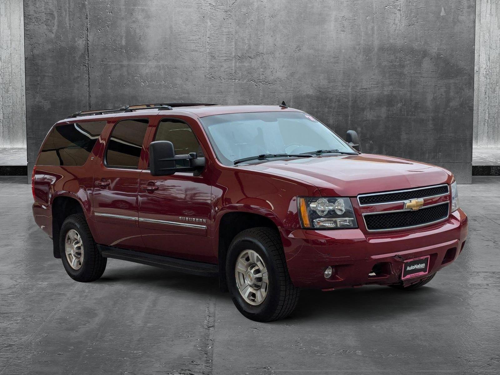 2011 Chevrolet Suburban Vehicle Photo in LONE TREE, CO 80124-2750