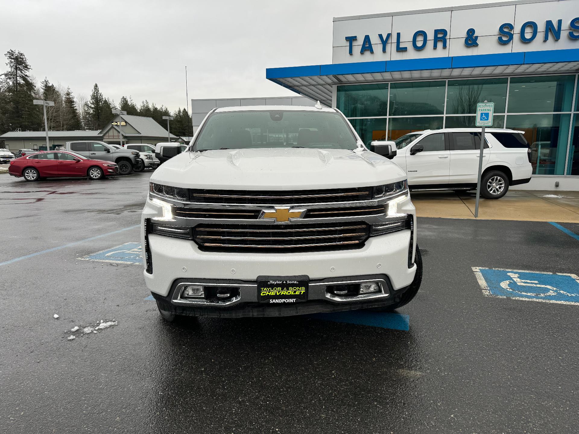 Used 2021 Chevrolet Silverado 1500 High Country with VIN 1GCUYHET3MZ353314 for sale in Ponderay, ID