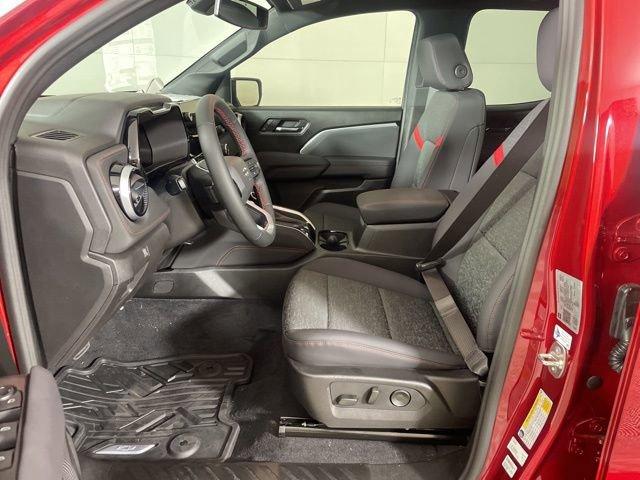 2025 Chevrolet Colorado Vehicle Photo in PHOENIX, AZ 85014-3381