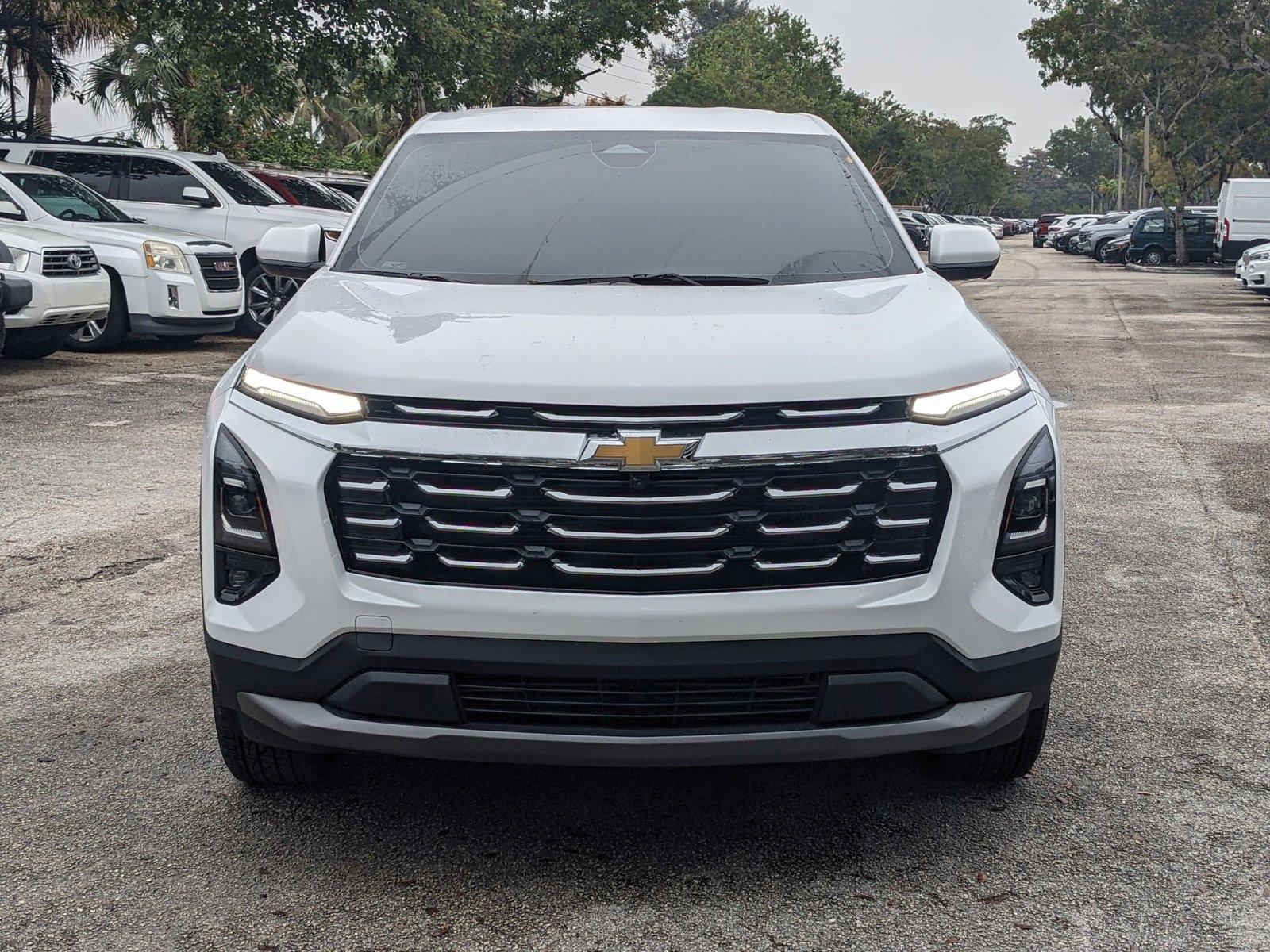 2025 Chevrolet Equinox Vehicle Photo in GREENACRES, FL 33463-3207