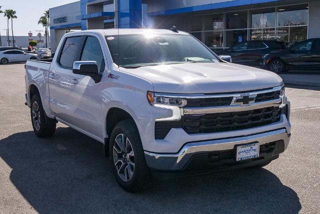 2025 Chevrolet Silverado 1500 Vehicle Photo in VENTURA, CA 93003-8585