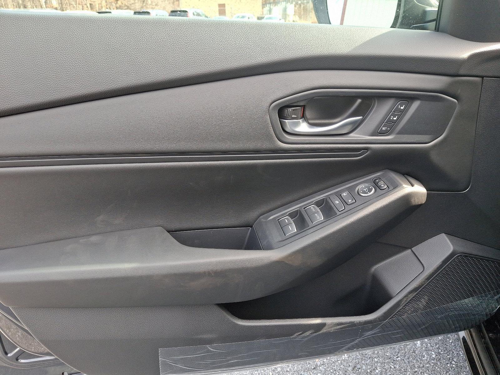2025 Honda Accord Hybrid Vehicle Photo in Harrisburg, PA 17111