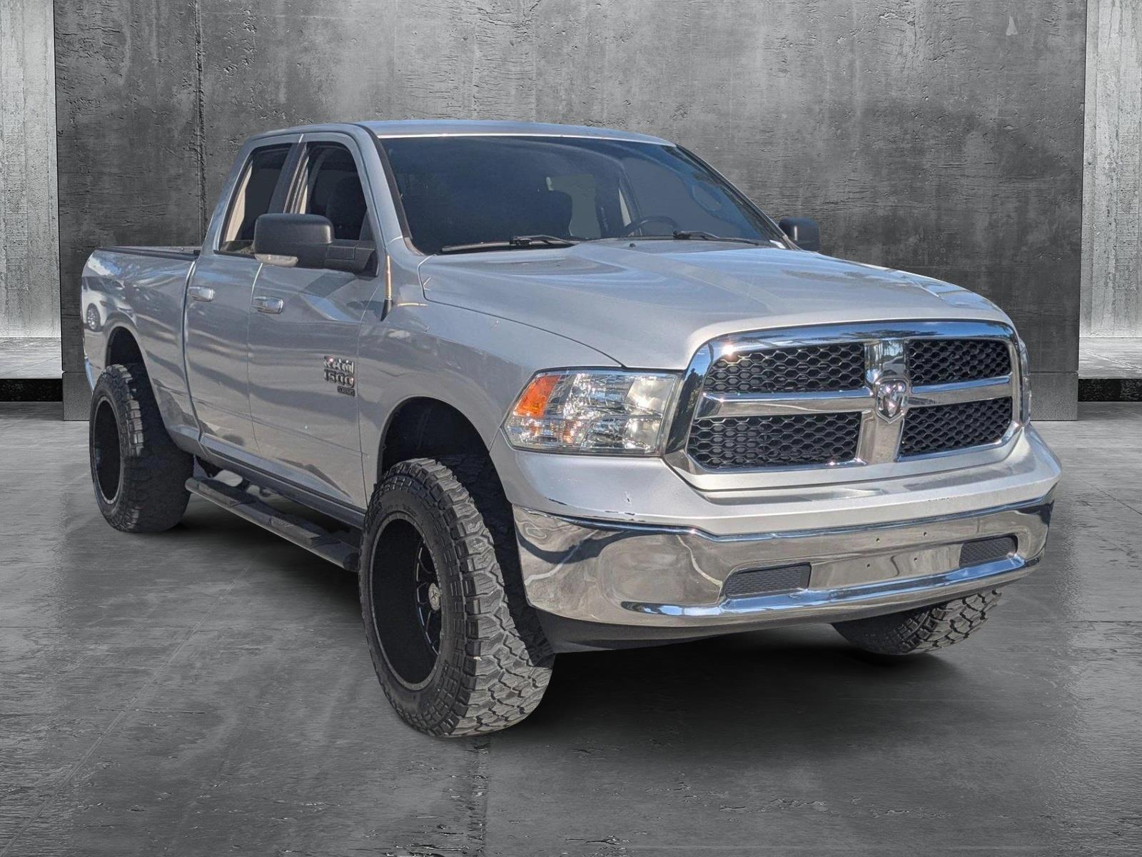 2019 Ram 1500 Classic Vehicle Photo in PEMBROKE PINES, FL 33024-6534