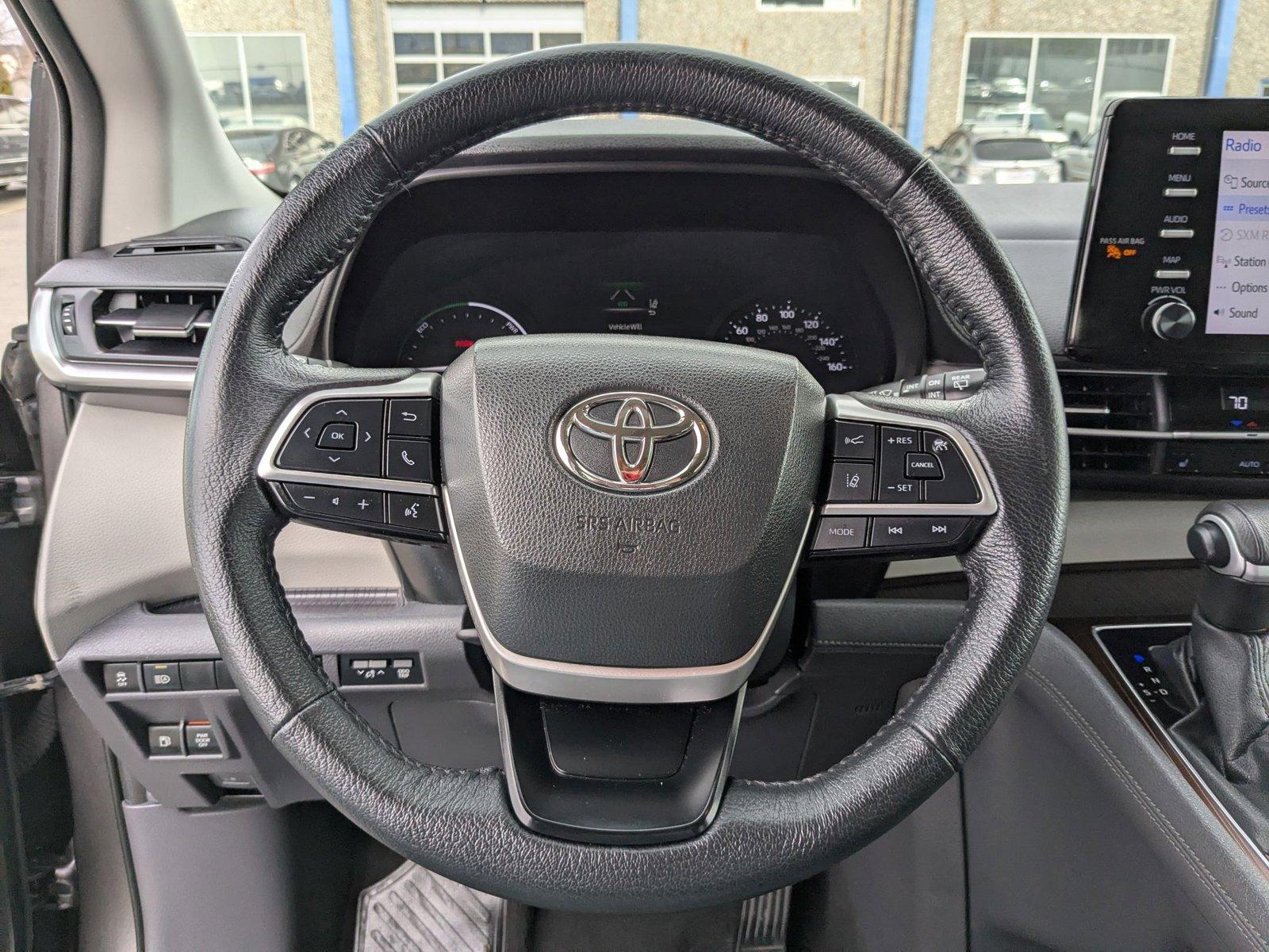 2023 Toyota Sienna Vehicle Photo in Spokane Valley, WA 99212