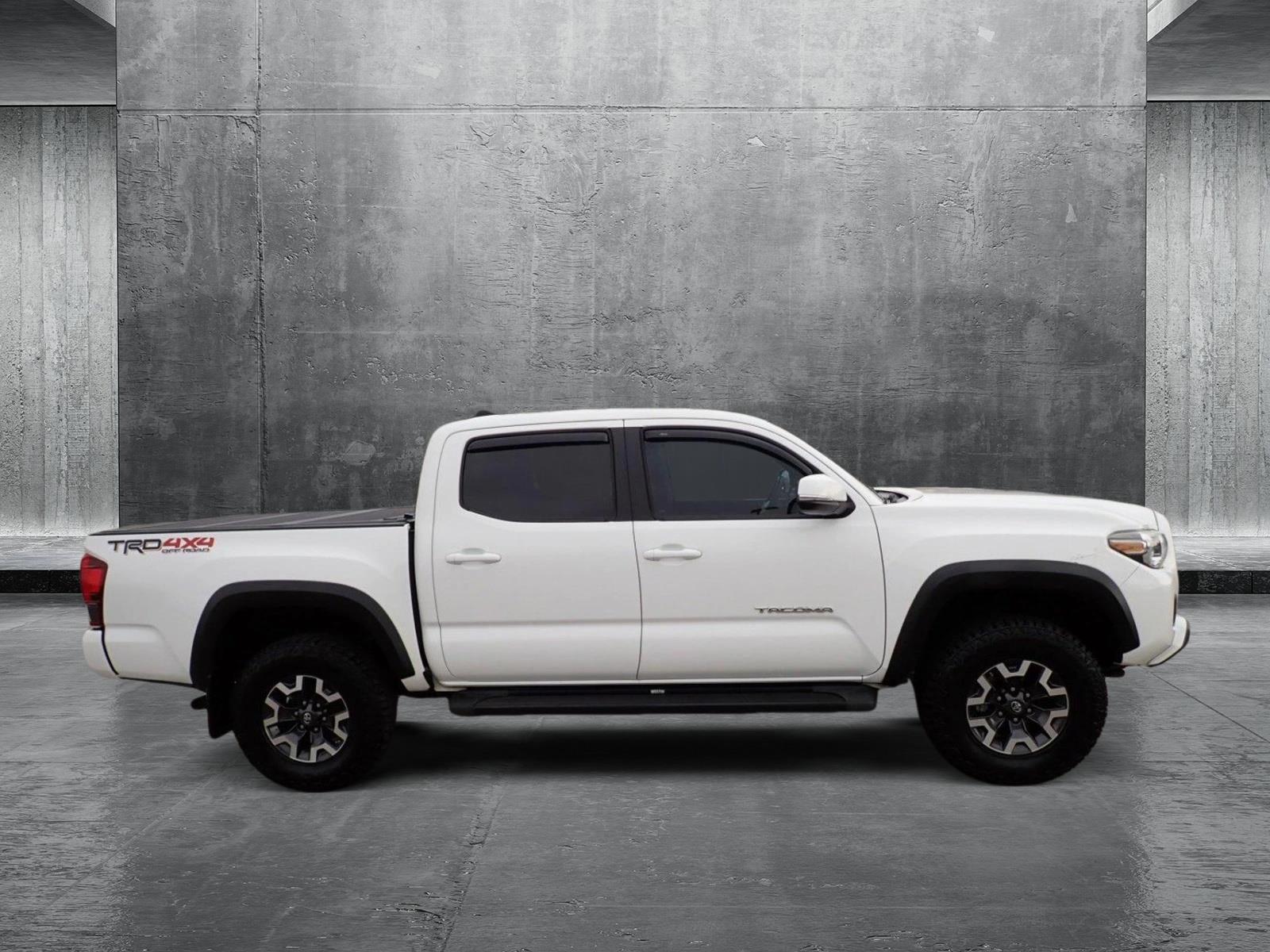 2019 Toyota Tacoma 4WD Vehicle Photo in DENVER, CO 80221-3610