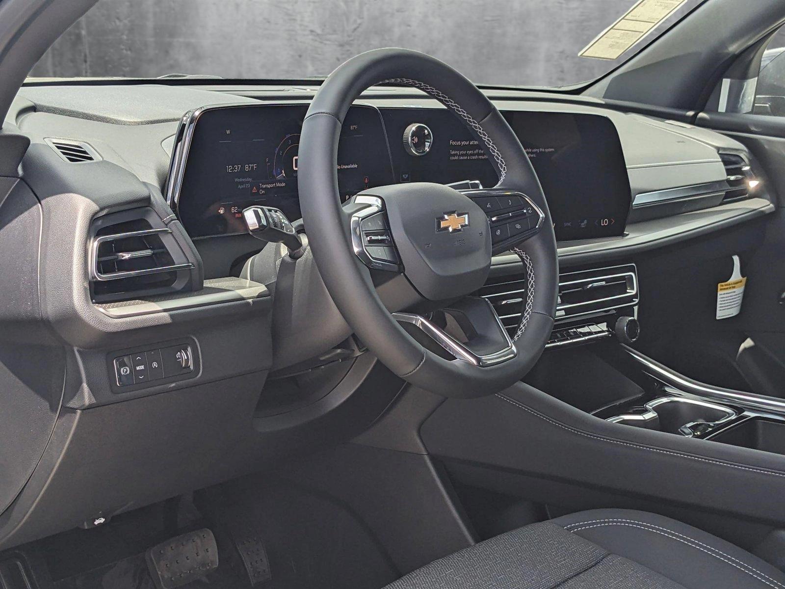 2025 Chevrolet Traverse Vehicle Photo in MIAMI, FL 33172-3015