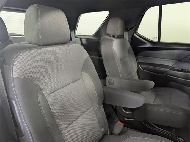 2022 Chevrolet Traverse Vehicle Photo in ENGLEWOOD, CO 80113-6708