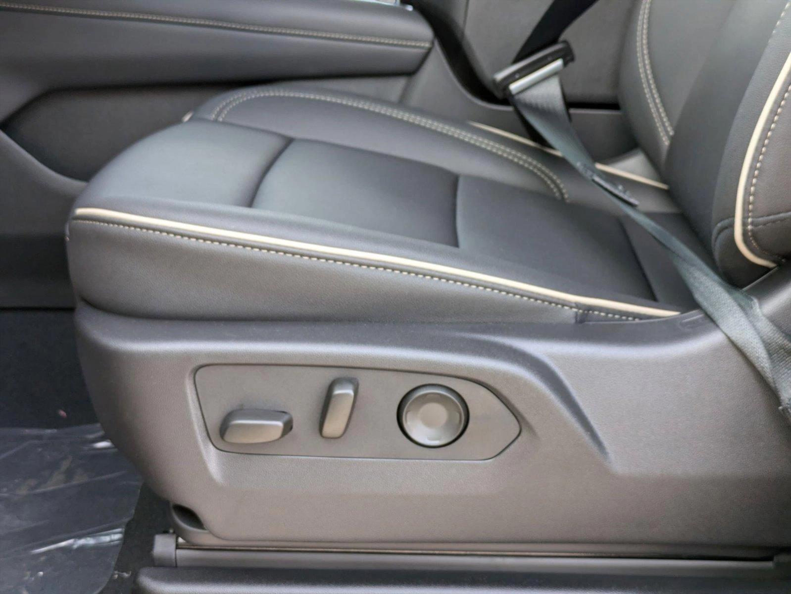 2025 Chevrolet Suburban Vehicle Photo in ORLANDO, FL 32812-3021