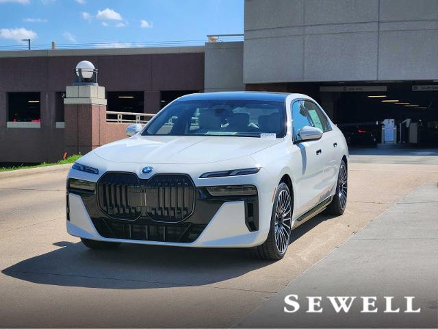 2025 BMW i7 Vehicle Photo in PLANO, TX 75024