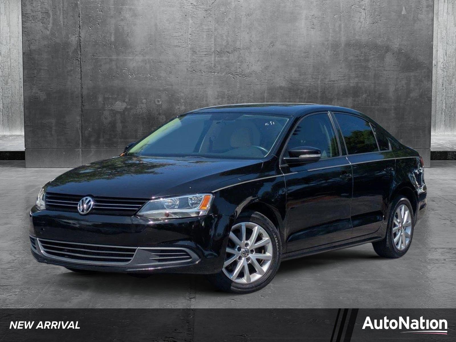2012 Volkswagen Jetta Sedan Vehicle Photo in GREENACRES, FL 33463-3207