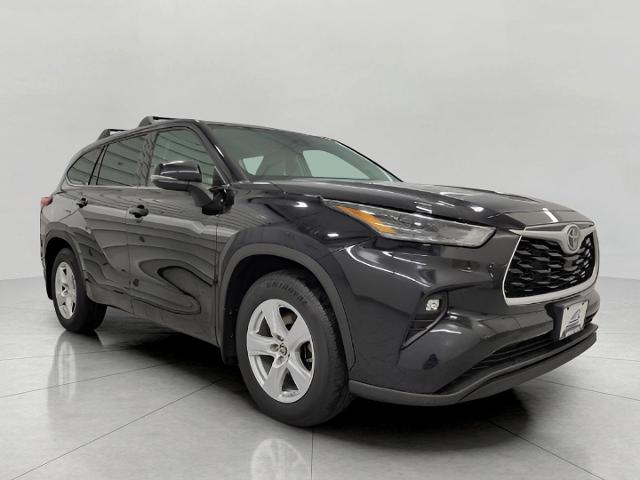 2022 Toyota Highlander Vehicle Photo in Oshkosh, WI 54904