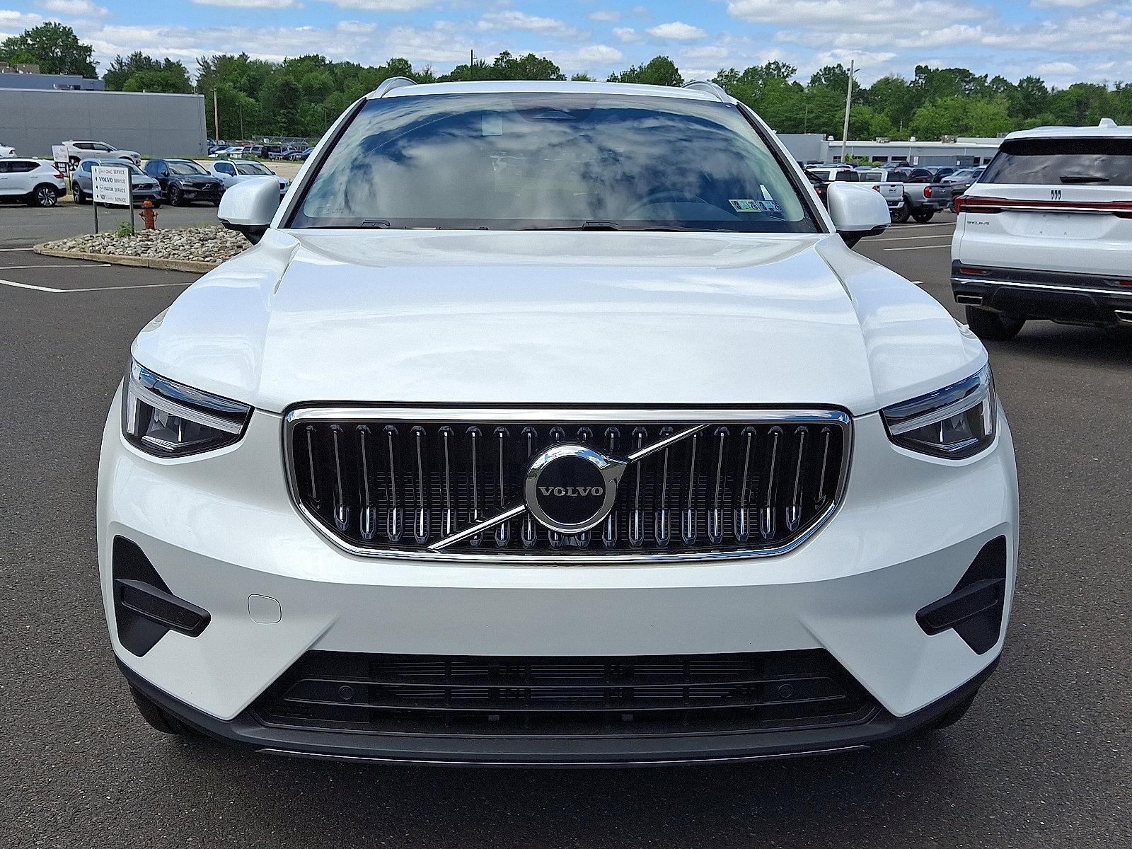 2025 Volvo XC40 Vehicle Photo in Trevose, PA 19053