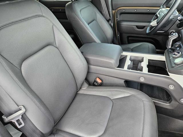 2025 Defender Vehicle Photo in AUSTIN, TX 78717