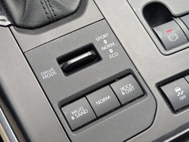 2021 Toyota Highlander Vehicle Photo in BRUNSWICK, GA 31525-1881