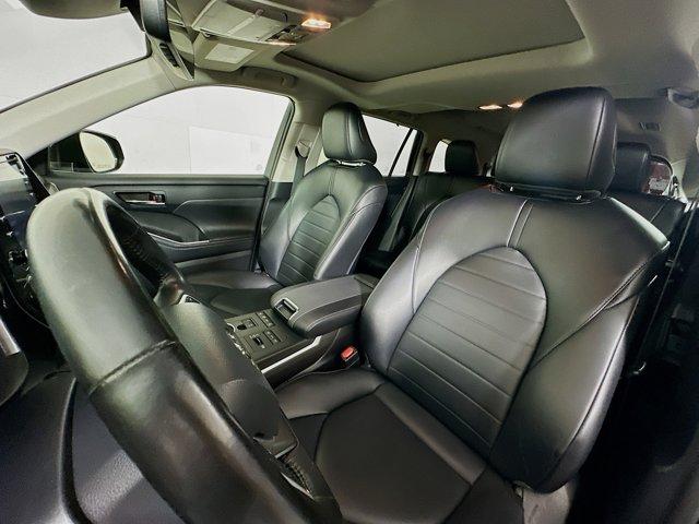 2022 Toyota Highlander Vehicle Photo in Flemington, NJ 08822