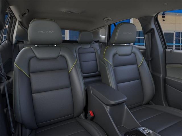 2025 Chevrolet Trax Vehicle Photo in ENGLEWOOD, CO 80113-6708