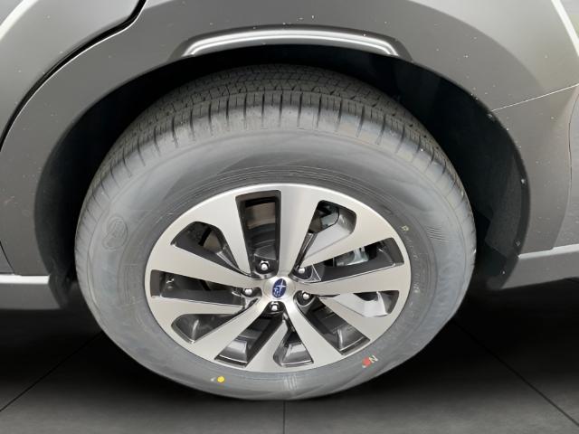 2025 Subaru Outback Vehicle Photo in Green Bay, WI 54304