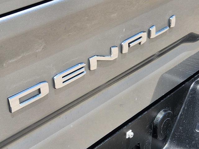 2024 GMC Sierra 2500 HD Vehicle Photo in DENTON, TX 76210-9321