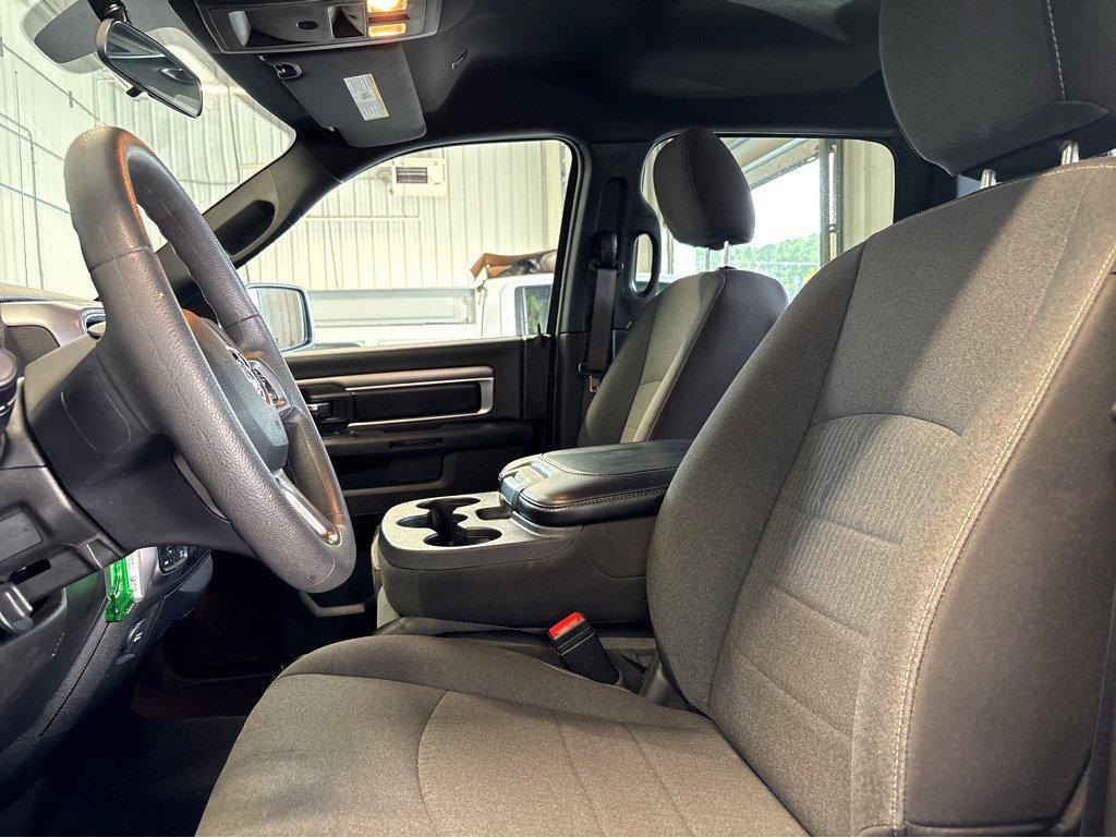 2024 Ram 1500 Classic Vehicle Photo in SAVANNAH, GA 31406-4513