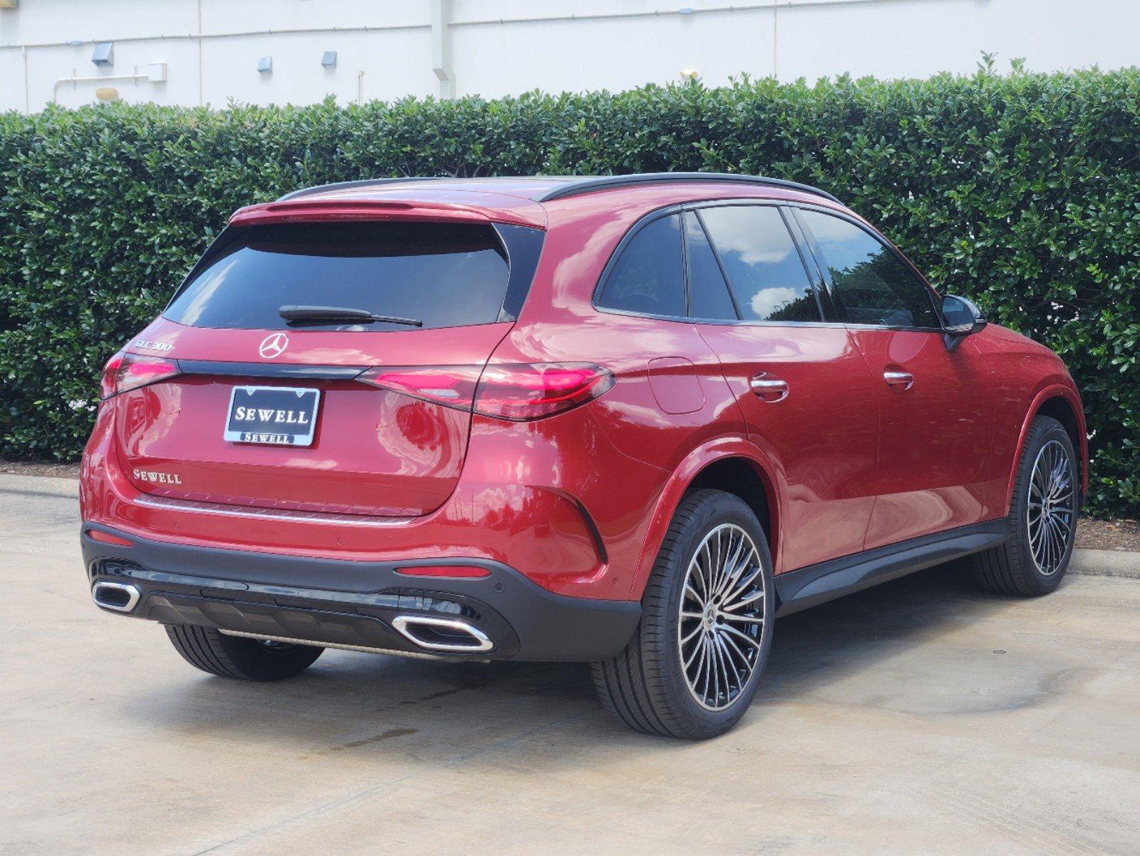 2024 Mercedes-Benz GLC Vehicle Photo in HOUSTON, TX 77079