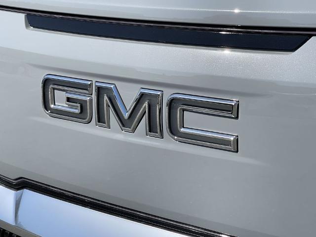 2024 GMC Sierra EV Vehicle Photo in TURLOCK, CA 95380-4918