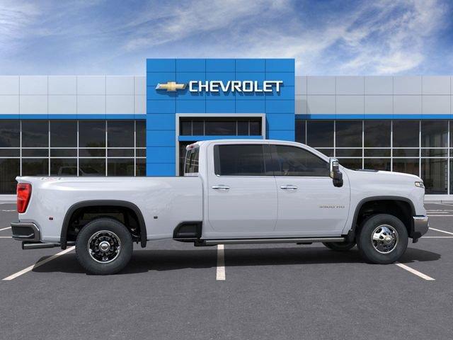 2025 Chevrolet Silverado 3500 HD Vehicle Photo in RIVERSIDE, CA 92504-4106