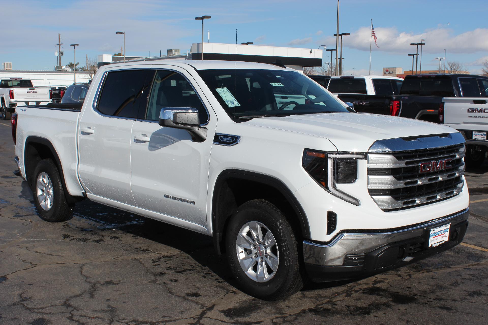 2025 GMC Sierra 1500 Vehicle Photo in AURORA, CO 80012-4011