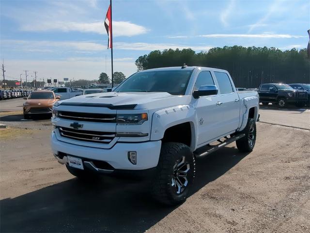 2017 Chevrolet Silverado 1500 Vehicle Photo in ALBERTVILLE, AL 35950-0246