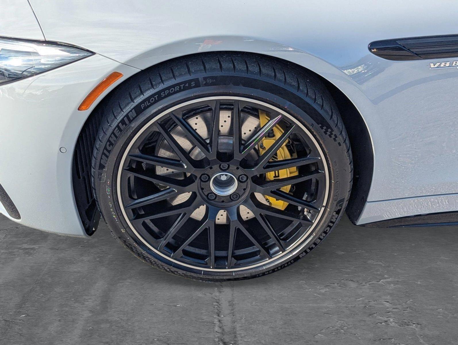 2022 Mercedes-Benz SL Vehicle Photo in Delray Beach, FL 33444