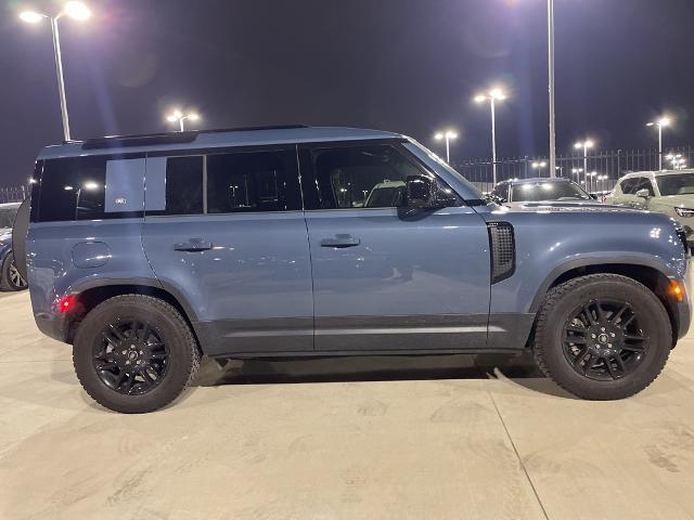 2024 Defender Vehicle Photo in Grapevine, TX 76051