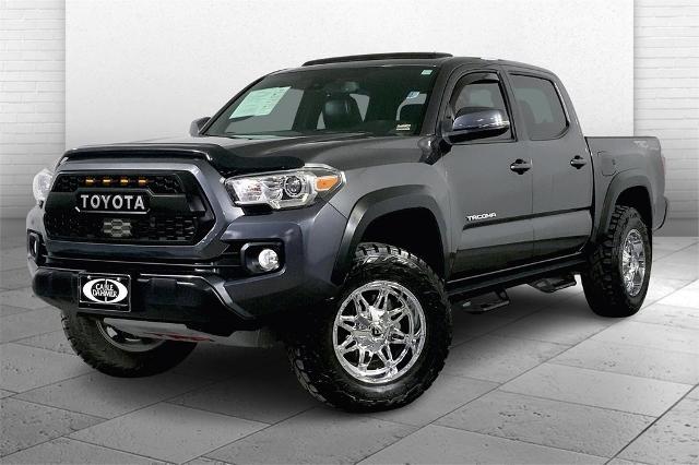 2020 Toyota Tacoma 4WD Vehicle Photo in Kansas City, MO 64114