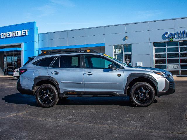 2022 Subaru Outback Vehicle Photo in MADISON, IN 47250-1611
