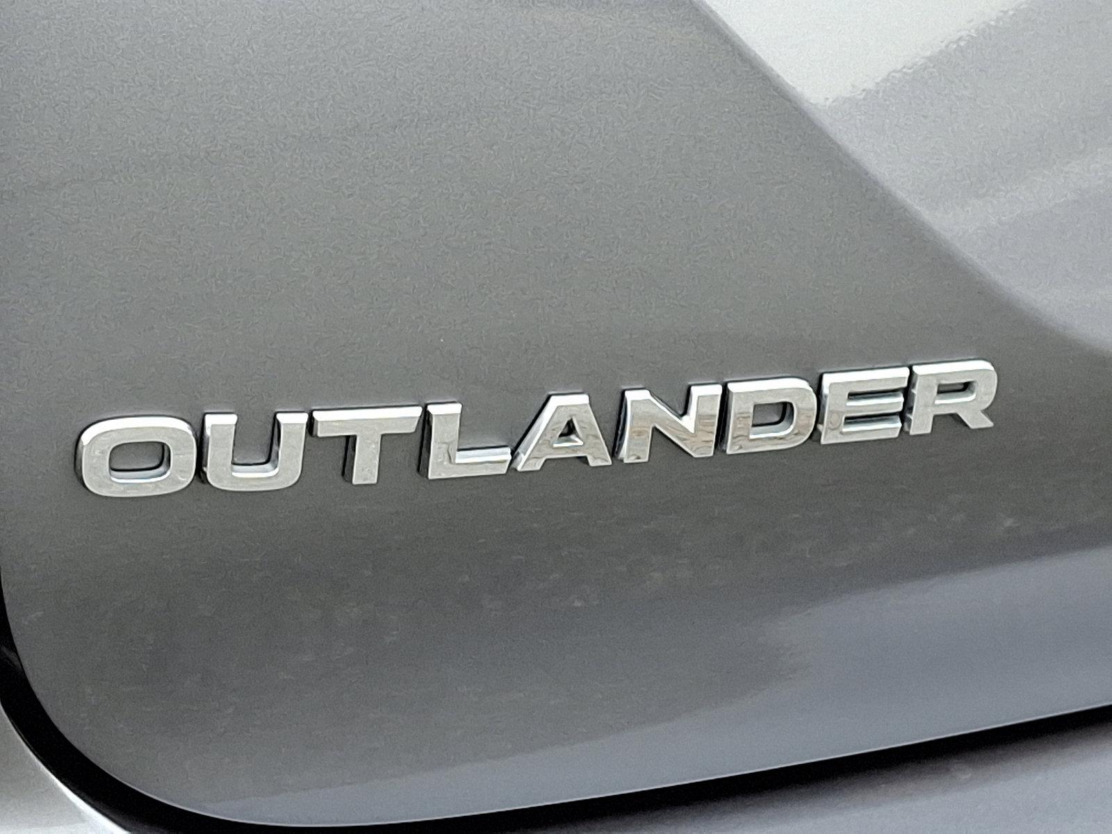 2022 Mitsubishi Outlander Vehicle Photo in Lancaster, PA 17601
