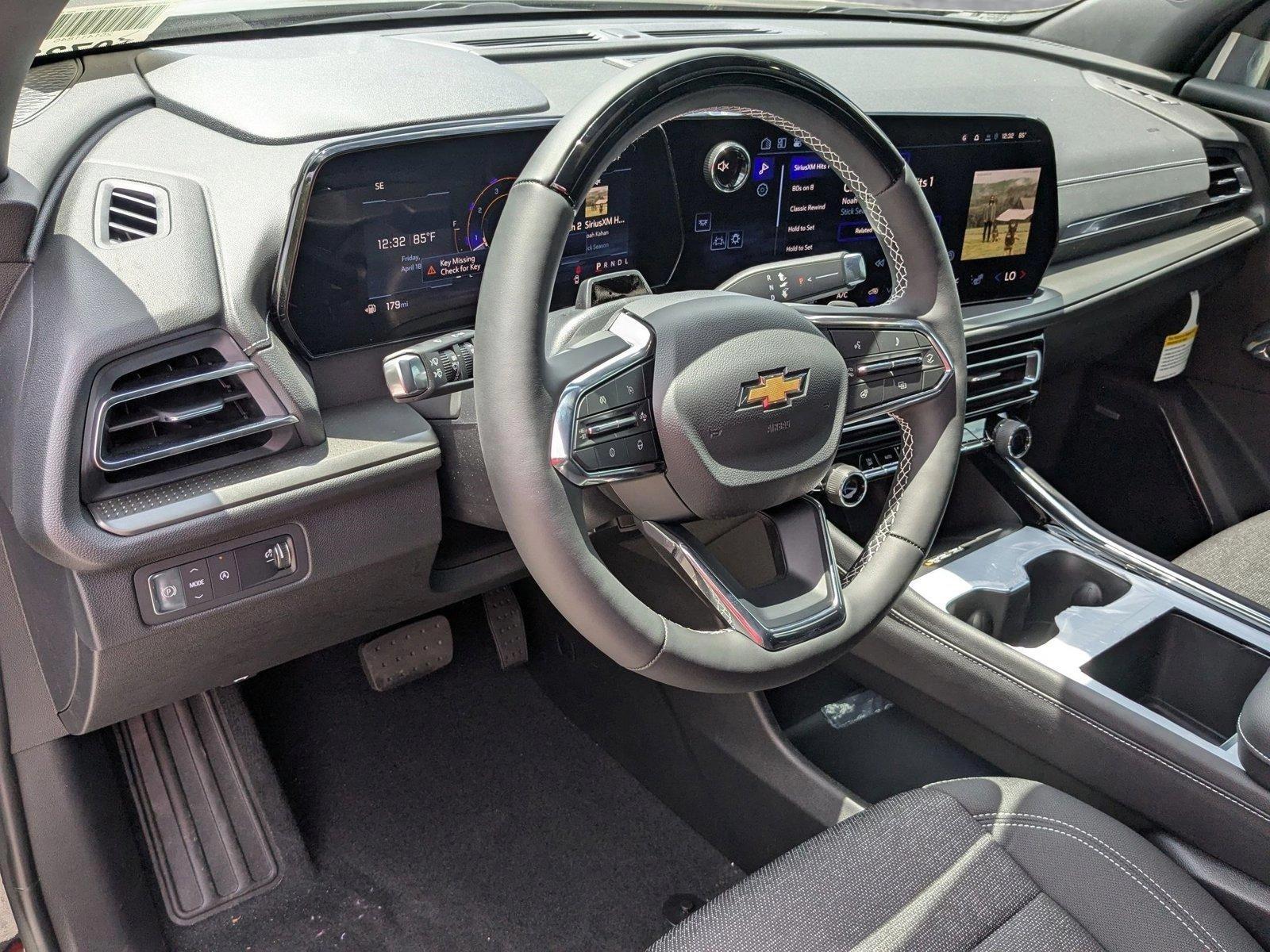 2025 Chevrolet Traverse Vehicle Photo in PEMBROKE PINES, FL 33024-6534