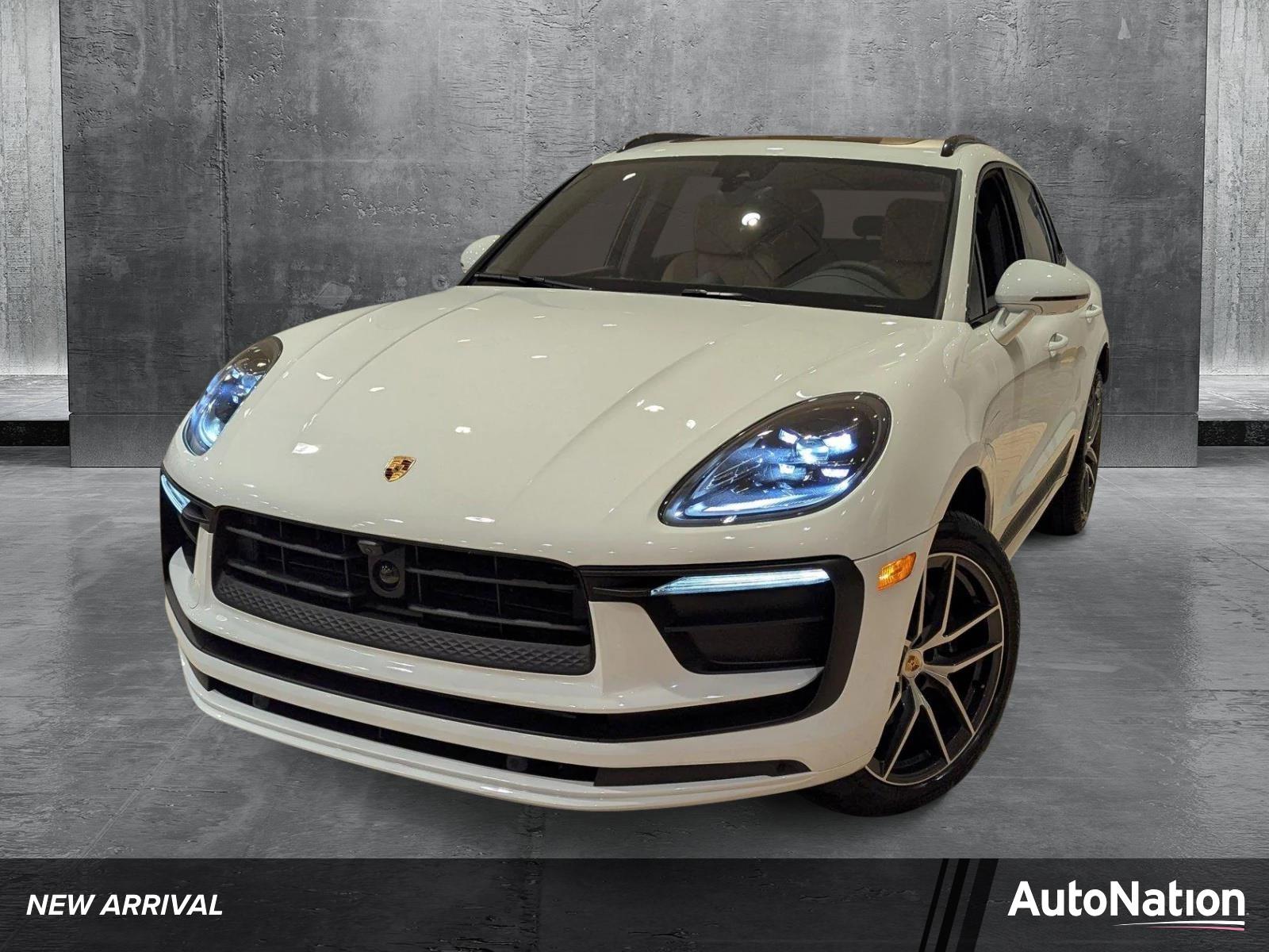2025 Porsche Macan Vehicle Photo in Pompano Beach, FL 33064