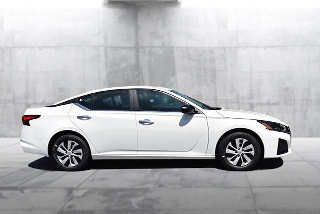 2025 Nissan Altima Vehicle Photo in Ballwin, MO 63011