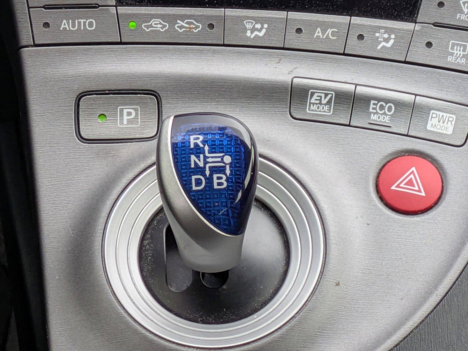 2013 Toyota Prius Vehicle Photo in Valencia, CA 91355-1794