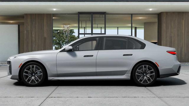 2025 BMW 760i xDrive Vehicle Photo in GRAPEVINE, TX 76051