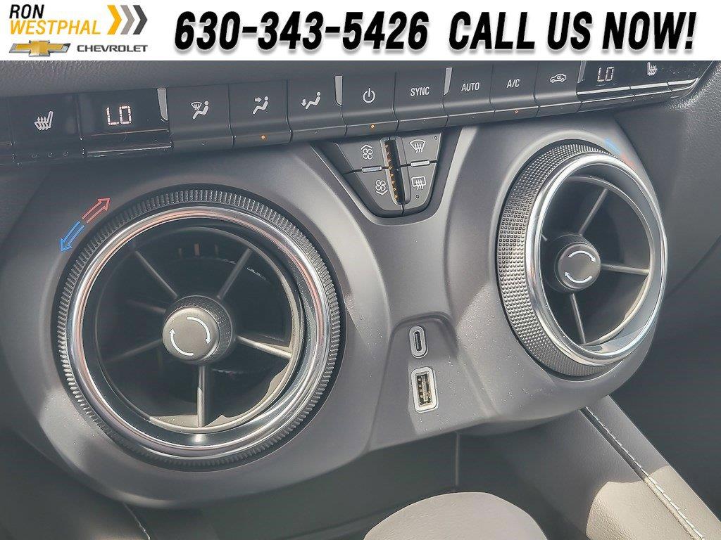 2025 Chevrolet Blazer Vehicle Photo in AURORA, IL 60503-9326
