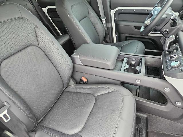 2024 Defender Vehicle Photo in AUSTIN, TX 78717