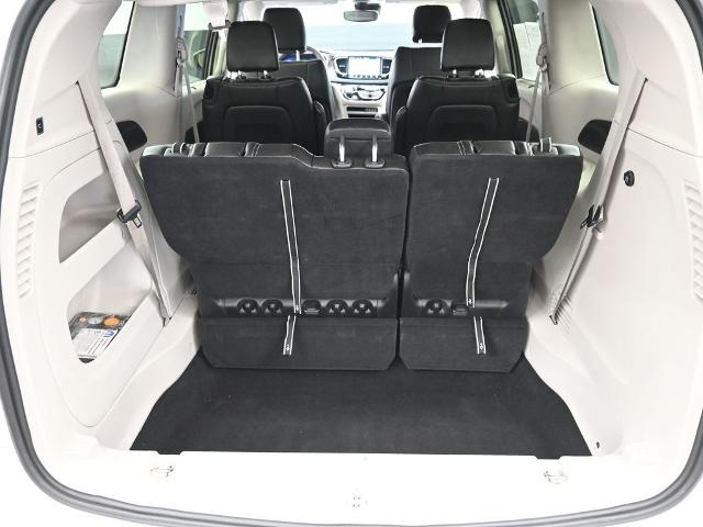 2023 Chrysler Pacifica Vehicle Photo in Cedar Rapids, IA 52402