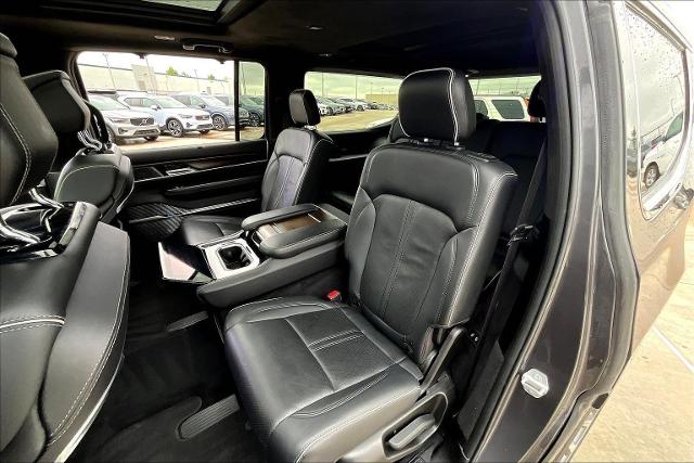 2023 Jeep Grand Wagoneer Vehicle Photo in Grapevine, TX 76051