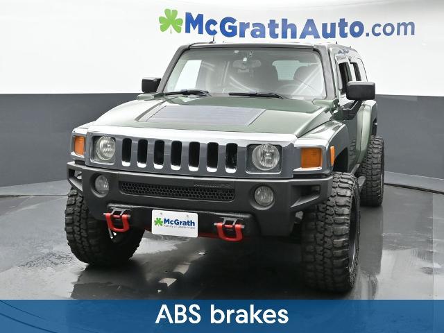 2006 HUMMER H3 Vehicle Photo in Cedar Rapids, IA 52402
